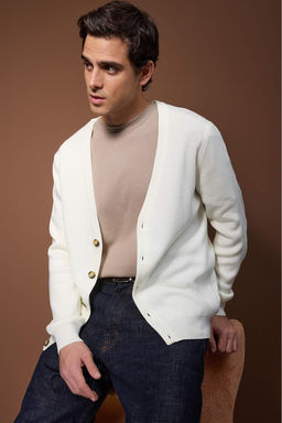 Ekru Oversize V Yaka Duz H?rka TMNAW26HI00000