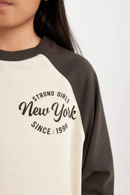 Широкая футболка оверсайз с круглым вырезом и принтом для девочек с длинными рукавами - Defacto фото 4