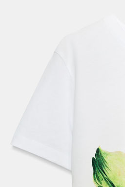 CAMISETA ESTAMPADO FLORES / Blanco