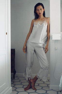PANTAL?N CAPRI RAYAS ENCAJE / Crudo / Beige