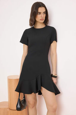 Siyah Etegi Volanl? K?sa / Mini Esnek Dokuma Elbise TWOSS26EL00303