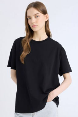 Oversize Genis Kal?p Bisiklet Yaka Basic Duz Siyah K?sa Kollu Tisort