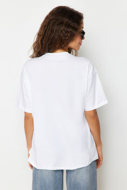 Beyaz %100 Pamuk Bisiklet Yaka Oversize/Genis Kal?p Orme T-Shirt TWOSS20TS0134