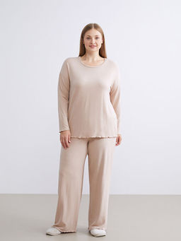 Bisiklet Yaka Puantiyeli Kad?n Pijama Tak?m?