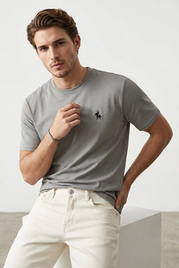 Gri Regular/Normal Kesim At Nak__ Detayl_ %100 Pamuklu T-Shirt TMNSS24TS00056