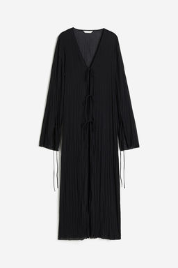 Vestido plisado con tiras
