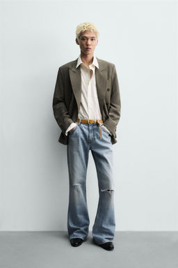 JEANS FLARE FIT ROTOS / Azul claro