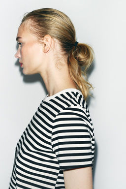 SHORT SLEEVE INTERLOCK T-SHIRT - Zara фото 14
