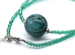 Чокер из бисера рондель 2,5мм с шаром 16мм, цвет зеленый, 39см