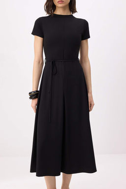 Siyah Duz Shift Bisiklet Yaka Standart Kol K?sa Midi Soft Touch Orme Elbise TWOSS26EL00197