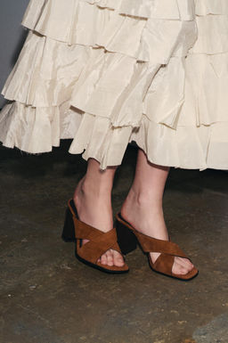 SPLIT SUEDE BLOCK HEEL SANDALS - Zara фото 9
