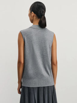 Трикотажный топ с воротником поло / Zarina  фото 5