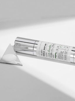 VT Cosmetics Интенсивная бустер-сыворотка для лица с микроиглами и экстрактом центеллы азиатской / Reedle Shot 300, 50 мл
