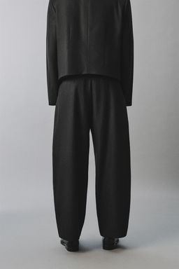 PINSTRIPED SUIT TROUSERS WITH PLEATS - Zara фото 12