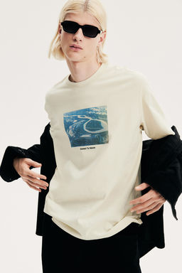 Camiseta con motivo estampado Loose Fit