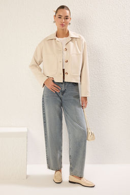 TRENDYOLMILLA Ekru Regular Suet Gomlek Yaka Ince Ceket Mont TWOSS25MO00011