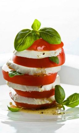 Томат НЕПАСЫНКУЮЩИЙСЯ САЛАТНЫЙ Неприхотлив в возделывании! Выраженный томатный вкус! Идеален для летних салатов!