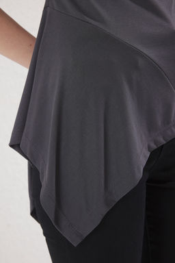 Trendyolmilla Antrasit More Sustainable Modal Ak?skan Kumasl? Fitted Asimetrik Orme Bluz TWOSS25BZ00404