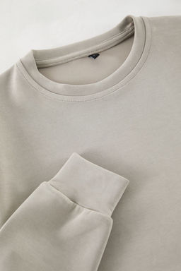 TRENDYOL MAN Tas More Sustainable Regular/Normal Kesim Yumusak Modal Kar?s?m Basic Sweatshirt TMNAW25SW00186