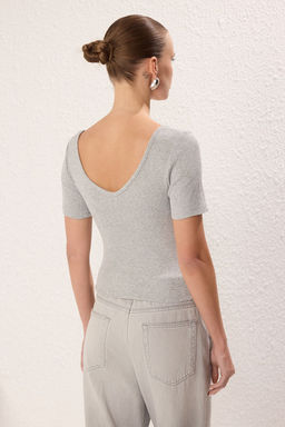 Trendyolmilla Kahverengi-Bej 2li Paket V Yaka K?sa Kol Fitilli Esnek Orme Bluz TWOSS25BZ00288