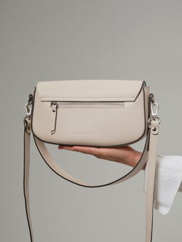 Сумка на плечо багет Azaro 31049 светлый крем