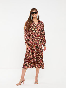 G?mlek Yaka Desenli Uzun Kollu Saten Elbise