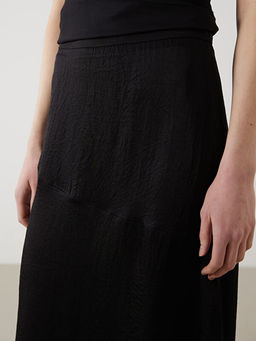 Beli Fermuarl? Saten Kad?n Etek