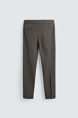 PANTAL?N CINTURA JOGGER CONFORT / Verde medio