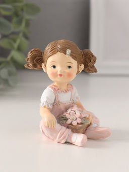 Фигурка полистоун «Малышка с хвостиками, с цветами в горшочке», розовый, 6×5.5×7.5 см