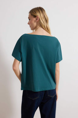 Zumrut Yesili %100 Pamuk Oversize/Genis Kal?p Kay?k Yaka Orme T-Shirt TWOSS20TS0140