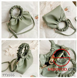 Женская маленькая однотонная сумка на плечо