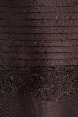 Top de tirantes espagueti con detalles de encaje - H&m фото 5