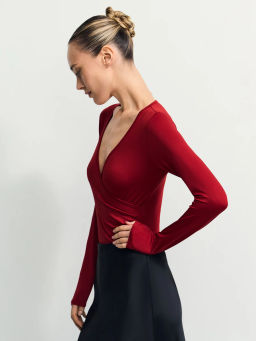 Боди с длинным рукавом и V-образным вырезом / Zarina