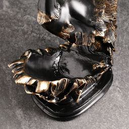 Подставка для бутылки «Павлин», чёрная, 16×14×37 см