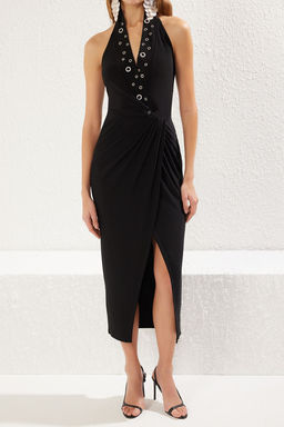 TRENDYOLMILLA Siyah Kruvaze Yaka Aksesuar Detayl? Orme Midi Elbise TPRSS25EL00052