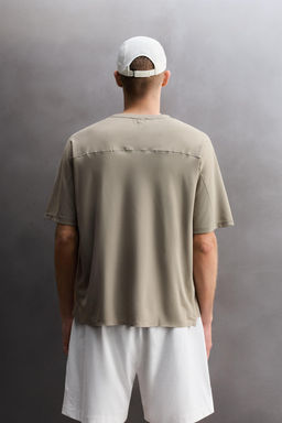 CAMISETA T?CNICA ESTRUCTURA PIQU? / Piedra