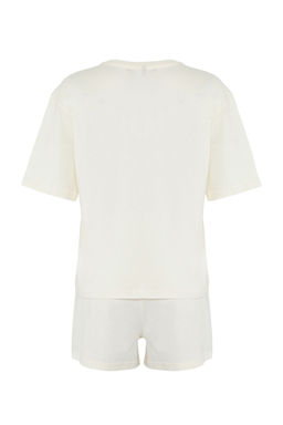 Trendyolmilla Ekru %100 Pamuklu Kahve Bask?l? Sortlu Orme Pijama Tak?m? THMSS25PT00247