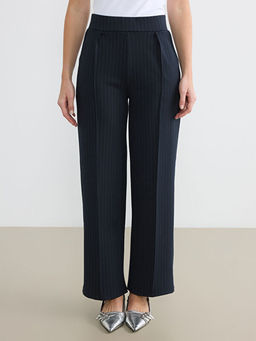 Geni? Pa?a ?izgili Kad?n Kuma? Pantolon