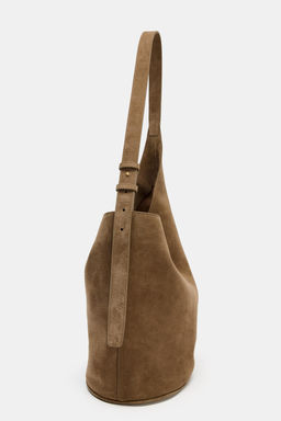 ASYMMETRIC LEATHER BUCKET BAG - Zara фото 14