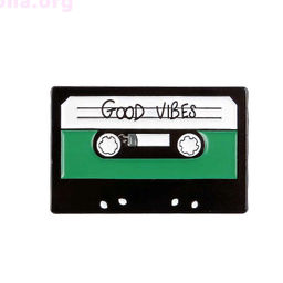 Брошь-значок Good vibes