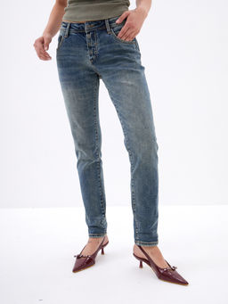 Женские Джинсы Бойфренды