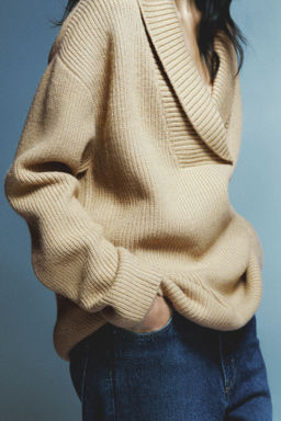 Jersey en punto acanalado con cuello esmoquin - H&m фото 6