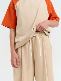 Джоггеры оверсайз облегченные Крем-брюле с карманами 7+ - Bungly фото 3