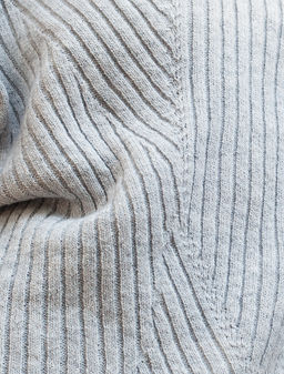 VILATTE / Свободный свитер тонкой вязки из теплой пряжи с шерстью фото 3