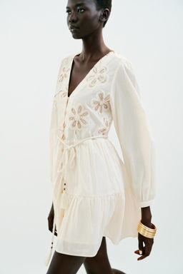 EMBROIDERED TEXTURED DRESS - Zara фото 4