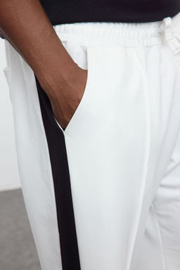 TRENDYOL MAN Siyah Wide Leg Renk Bloklu Buyuk Beden Esofman Alt? TMNAW25AJ00005 - Trendyolmilla фото 4