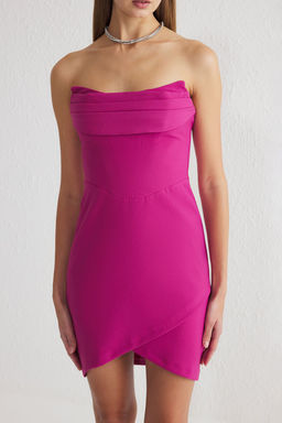 TRENDYOLMILLA Siyah Vucuda Oturan Straplez Dokuma K?sa S?k Elbise TPRSS25EL00192 фото 8