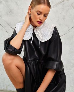 Платье из эко-кожи (без воротничка)