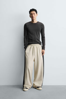WIDE-LEG JOGGER TROUSERS WITH SIDE TAPING