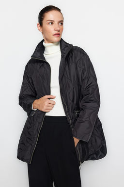 TRENDYOLMILLA Siyah Su Itici Kapitone Mont TWOAW24MO00001  фото 4